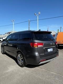 2015 Kia Carnival Platinum