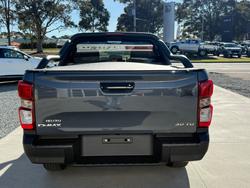 2025 Isuzu
D-MAX X-RIDER