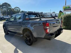 2025 Isuzu
D-MAX X-RIDER