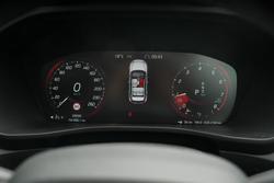 2018 Volvo XC40 T5 Momentum