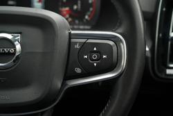 2018 Volvo XC40 T5 Momentum