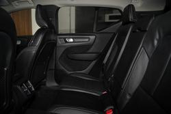 2018 Volvo XC40 T5 Momentum