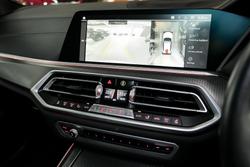 2023 BMW
X5 M50i