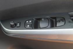 2025 Nissan Navara ST-X