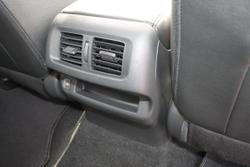 2025 Nissan Navara ST-X