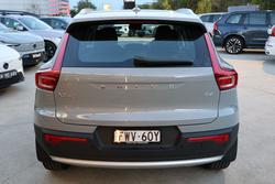 2026 Volvo XC40 Plus B4
