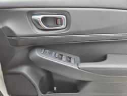 2024 HONDA HRV MY25 VI-X WHITE