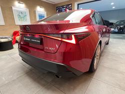 2020 Lexus
IS300 Luxury 2.0L Turbo Automatic Sedan