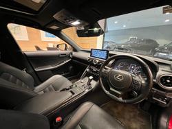 2020 Lexus
IS300 Luxury 2.0L Turbo Automatic Sedan