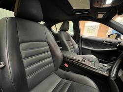 2020 Lexus
IS300 Luxury 2.0L Turbo Automatic Sedan