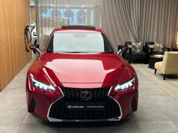 2020 Lexus
IS300 Luxury 2.0L Turbo Automatic Sedan