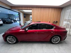 2020 Lexus
IS300 Luxury 2.0L Turbo Automatic Sedan
