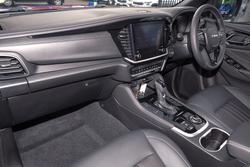 2025 Isuzu
MU-X