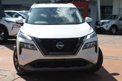 2025 Nissan
X-TRAIL ST-L e-POWER