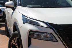 2025 Nissan
X-TRAIL ST-L e-POWER