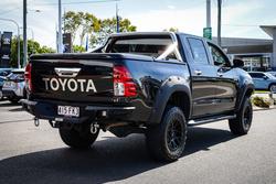 2015 Toyota HILUX SR5