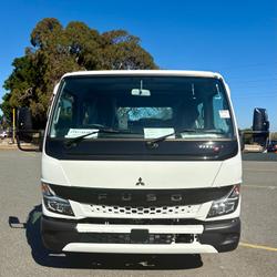 2025 Fuso Canter 815 