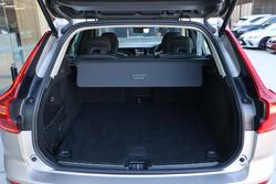 2022 Volvo
XC60 Plus B5