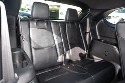 2017 Mazda
CX-9 Azami