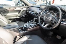 2017 Mazda
CX-9 Azami