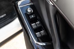 2017 Mazda
CX-9 Azami