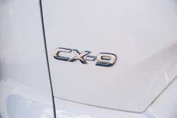 2017 Mazda
CX-9 Azami