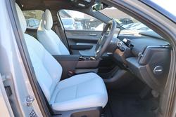 2024 Volvo
                EX30 Single Motor Extended Range Ultra