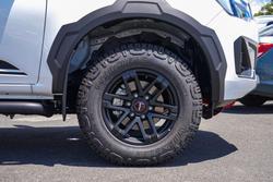 2025 Isuzu D-MAX BLADE