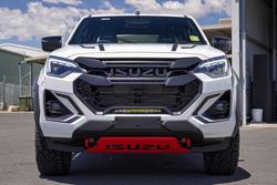 2025 Isuzu D-MAX BLADE