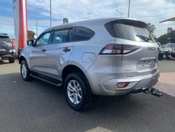 2021 ISUZU MU-X LS-M (4x4)