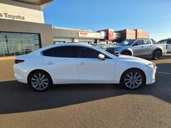2022 MAZDA MAZDA3