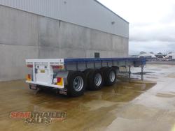 2007 Haulmark Flat Top Extendable 
