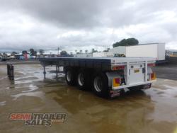 2007 Haulmark Flat Top Extendable 