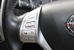 2018 Nissan
Navara ST