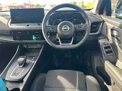 2024 NISSAN
                QASHQAI STL