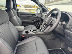 2025 ISUZU MU-X LS-T