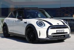 2022 MINI 5D HATCH COOPER CLASSIC