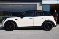 2022 MINI 5D HATCH COOPER CLASSIC
