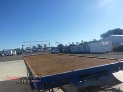 2008 Vawdrey 12 Pallet Flat Top A Trailer with 20FT Container Pins