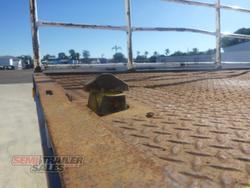 2008 Vawdrey 12 Pallet Flat Top A Trailer with 20FT Container Pins