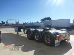 2008 Vawdrey 12 Pallet Flat Top A Trailer with 20FT Container Pins