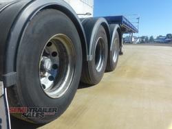 2008 Vawdrey 12 Pallet Flat Top A Trailer with 20FT Container Pins