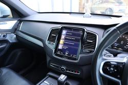 2017 Volvo
                XC90 T6 R-Design