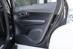 2017 Volvo
                XC90 T6 R-Design