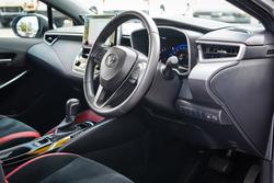 2020 Toyota
COROLLA ZR