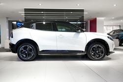 2025 Alfa Romeo Junior Ibrida