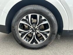 2023 Kia Carnival SLi