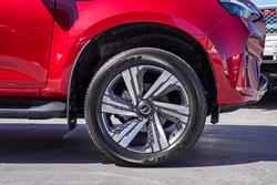 2024 Isuzu MU-X LS-T