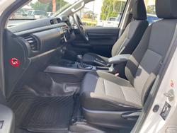 2016 TOYOTA HILUX WORKMATE (4x4)