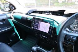 2022 Toyota Hilux SR5